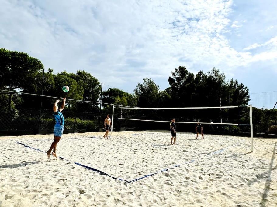 Appart Cosy, Piscine, Clim, Parking Prive - Proche Plage - Arrivee Autonome - Lit Queen Size La Seyne-sur-Mer Luaran gambar