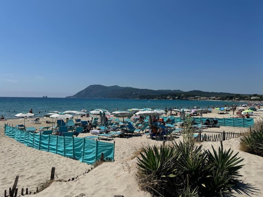 Appart Cosy, Piscine, Clim, Parking Prive - Proche Plage - Arrivee Autonome - Lit Queen Size La Seyne-sur-Mer Luaran gambar