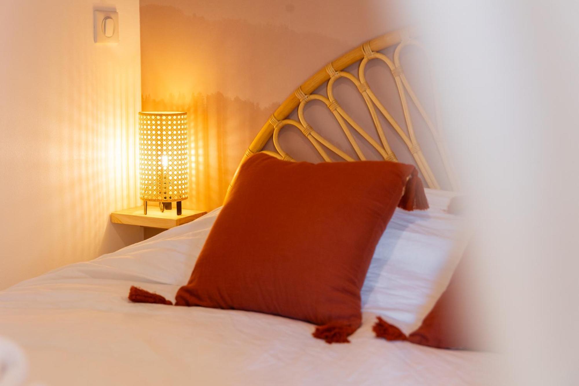 Appart Cosy, Piscine, Clim, Parking Prive - Proche Plage - Arrivee Autonome - Lit Queen Size La Seyne-sur-Mer Luaran gambar