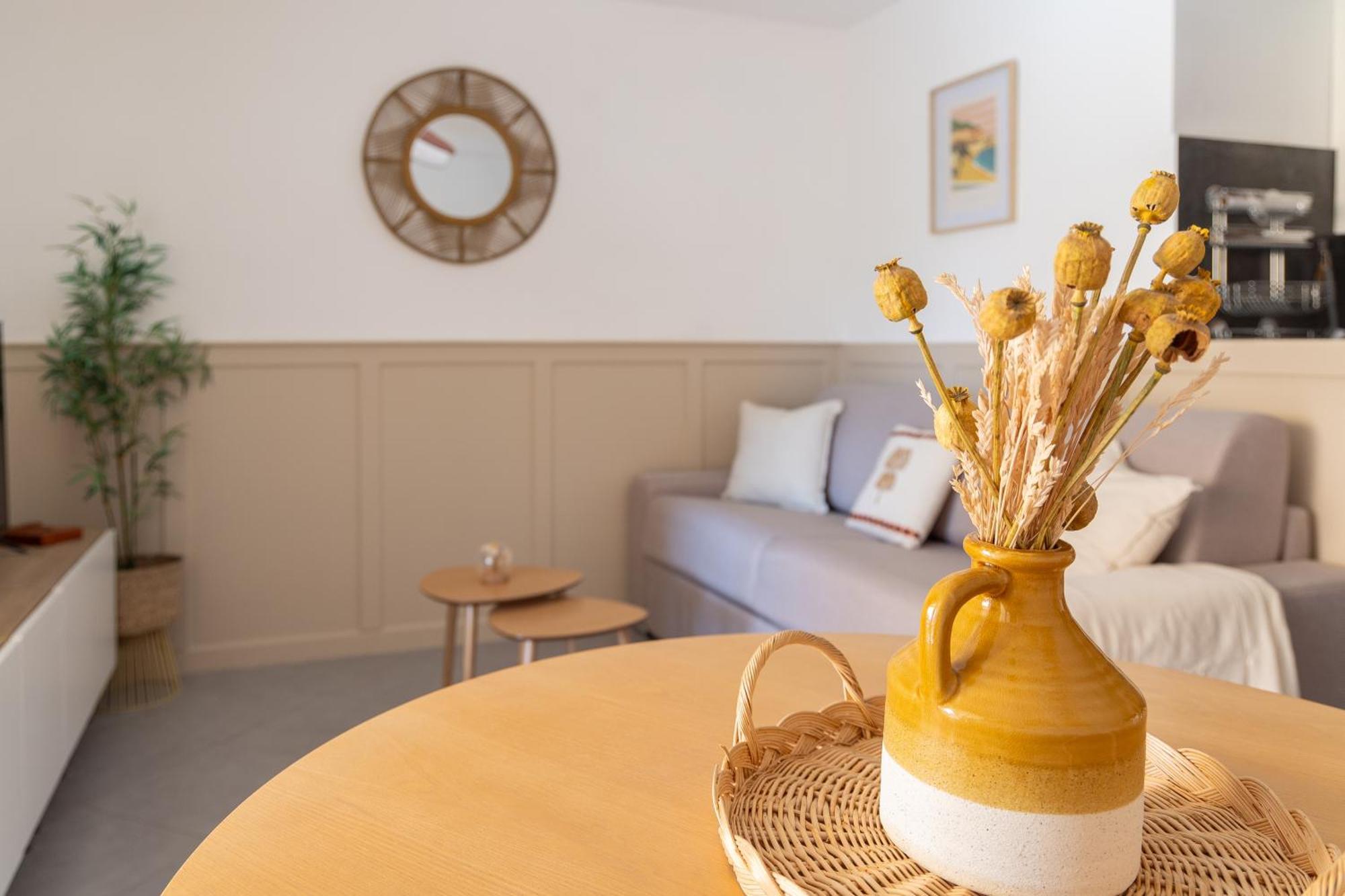Appart Cosy, Piscine, Clim, Parking Prive - Proche Plage - Arrivee Autonome - Lit Queen Size La Seyne-sur-Mer Luaran gambar